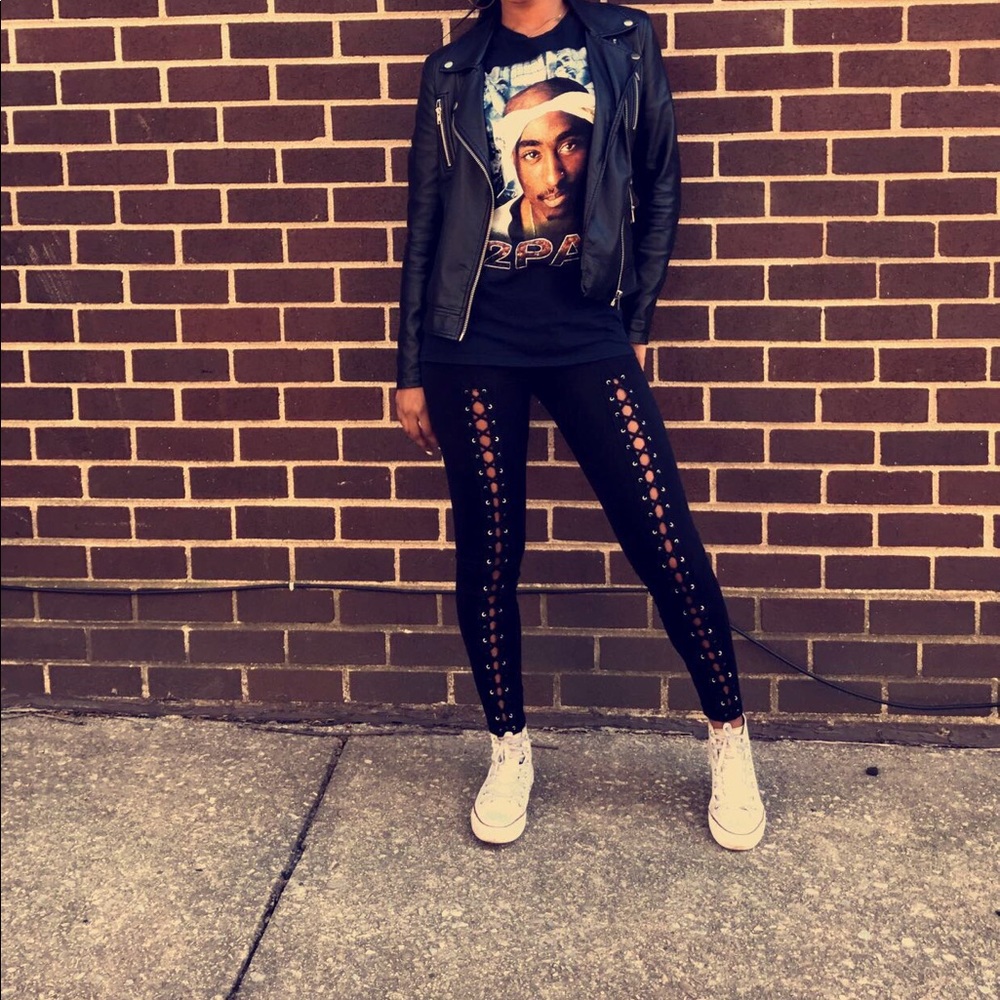 Black leggings
